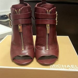 Michael Kors high heel booties open toe in great condition